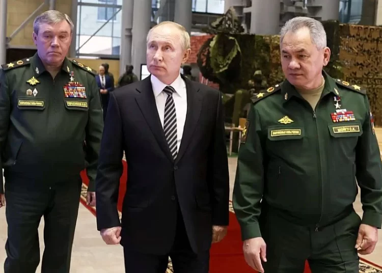 Ρωσικά ΜΜΕ: Παραιτούνται Σοϊγκού και Γερασίμοφ μετά τη συμφωνία Πριγκόζιν – Μόσχας