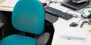 Αργία Αγίου Πνεύματος: Αυτοί είναι οι κλάδοι που δεν εργάζονται