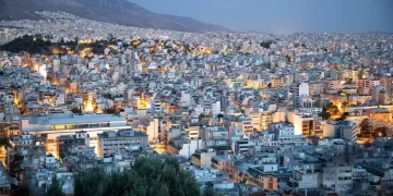 Ενοίκια από «χρυσάφι»: Έκρηξη τιμών με τους ενοικιαστές σε απόγνωση – Είτε απρόσιτα, είτε σε άθλια κατάσταση τα προσφερόμενα σπίτια