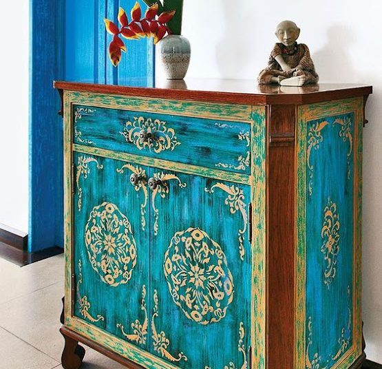 Τεχνικές παλαίωσης – βάψιμο επίπλων σε Τυρκουάζ απoχρώσεις