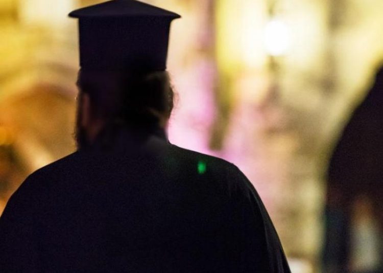 Πάτρα: Καταγγελίες για παραπλάνηση ψηφοφόρων της ΝΔ – Ιερείς υπερ της «ΝΙΚΗΣ» στις εκκλησίες