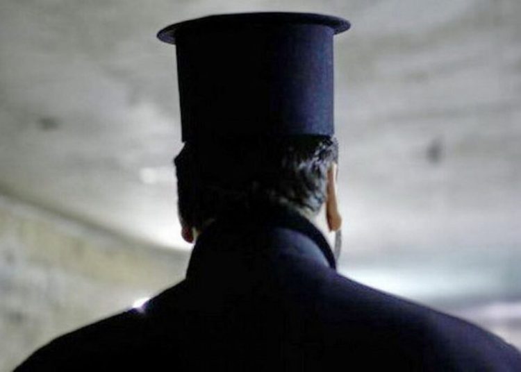 Ναύπλιο: Συνελήφθη ιερέας που ασελγούσε σε 12χρονο αγόρι