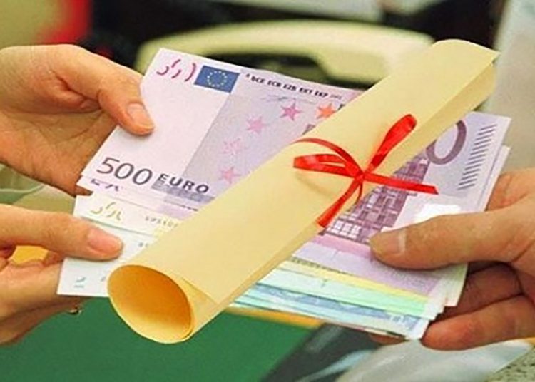 Πανελλήνιες: Κύκλωμα έδινε αθλητικές διακρίσεις σε υποψήφιους για μόρια