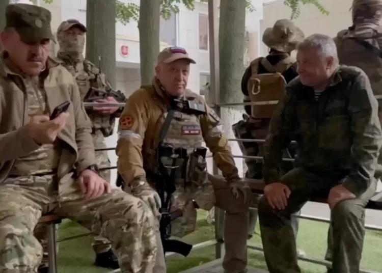 Wagner: Ο αριθμός των μισθοφόρων του Πριγκόζιν και το οπλοστάσιο της ομάδας – Έχουν αεροσκάφη και πυραύλους