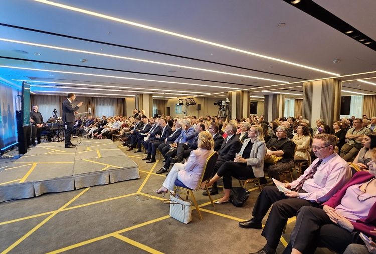 Περιφέρεια: Πάνω από 250 εκδηλώσεις στο φετινό Πολιτιστικό Πρόγραμμα