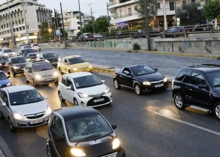 Ελλάδα: Παράταση για τα οχήματα βενζίνης και ντίζελ
