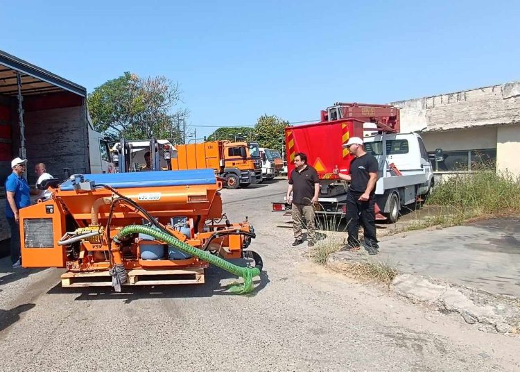 Δήμος Πύργου: Αγόρασε μηχάνημα που κλείνει λακκούβες