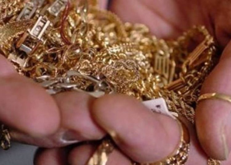 Ζαχάρω: Μπήκαν σε σπίτι ηλικιωμένης και της έκλεψαν κοσμήματα