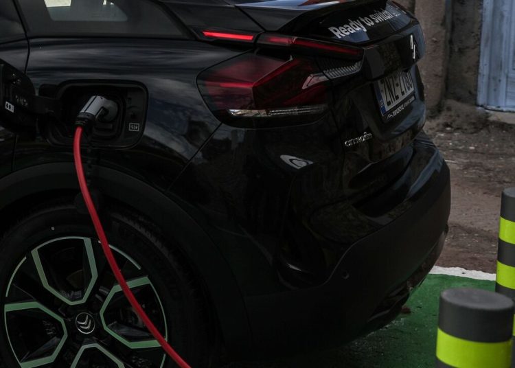 Ξεκίνησε το πρόγραμμα «Ηλεκτροκίνηση στην πράξη»-Οι δικαιούχοι