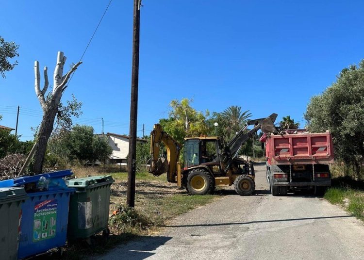 Εντατικά συνεχίζονται οι εργασίες καθαρισμού σε Κυλλήνη & Ανδραβίδα