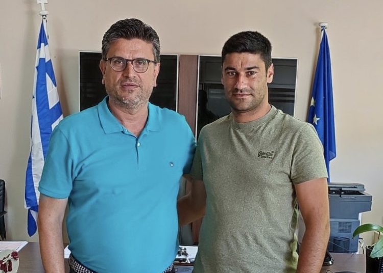 Ο Δημήτρης Τριτάρης στο πλευρό του Γιάννη Λέντζα