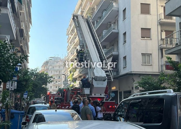 Φωτιά σε κλινική στη Θεσσαλονίκη: Απομακρύνονται ασθενείς, στο νοσοκομείο μία έγκυος