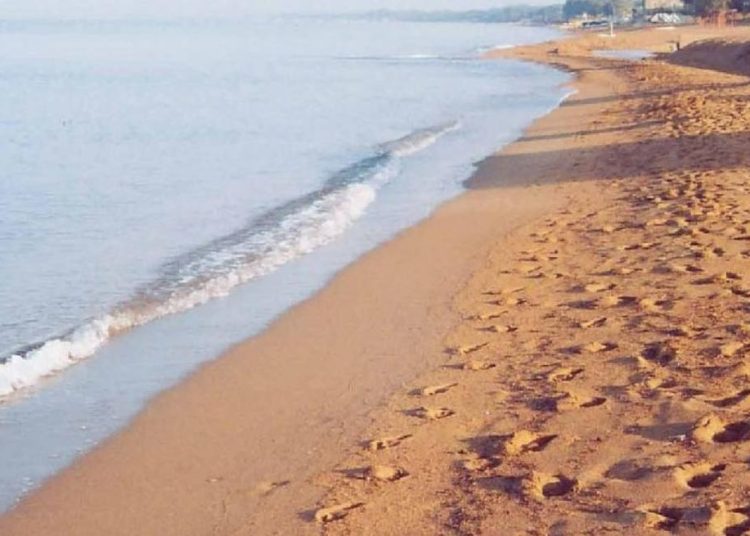 Κουρούτα: Δεν εντοπίστηκαν λύματα στην θάλασσα λέει ο δήμος