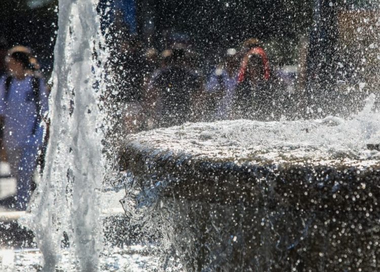 SOS για το δεύτερο κύμα καύσωνα: ¨Καμίνι¨ και η Δυτική Ελλάδα