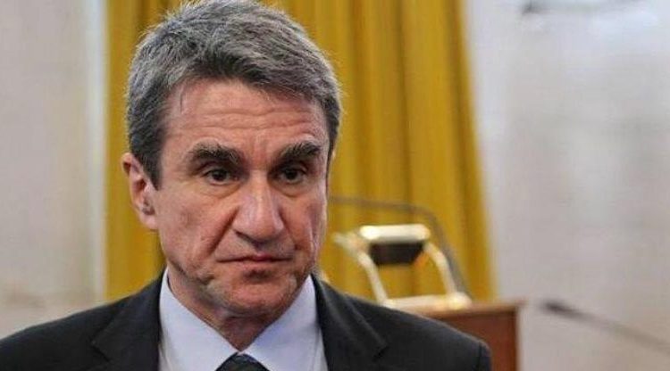 Ο Ανδρέας Λοβέρδος αποχωρεί από το ΠΑΣΟΚ