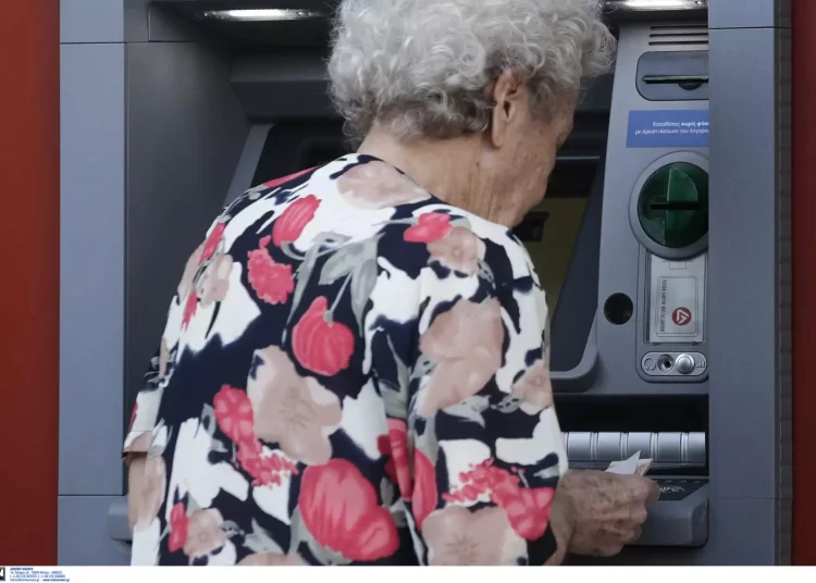 Έρχεται νομοσχέδιο που θα μετατρέπει σε αναλογική την κράτηση 30% στους εργαζόμενους συνταξιούχους