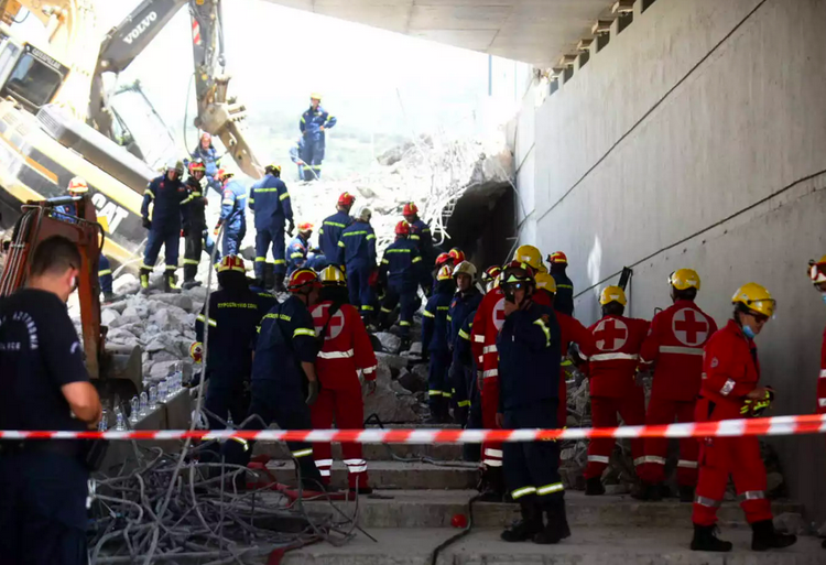 Πάτρα: Πέθανε και δεύτερο άτομο από την κατάρρευση της γέφυρας