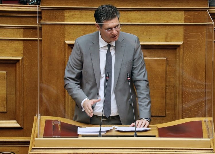 Διονύσης Καλαματιανός: «Αυτό που πρέπει να συζητάμε είναι η ενίσχυση του Δημόσιου Πανεπιστημίου»