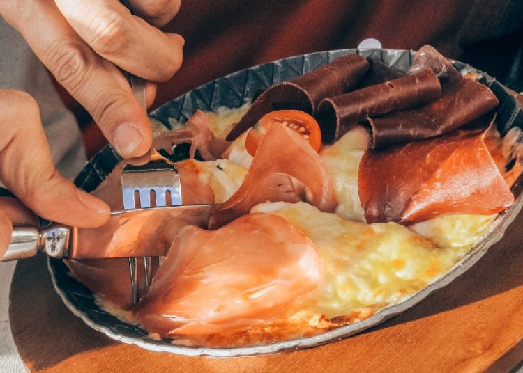 Υψηλή Χοληστερόλη: Δεν είναι τα λιπαρά ένοχα – Αυτός είναι ο πραγματικός εχθρός