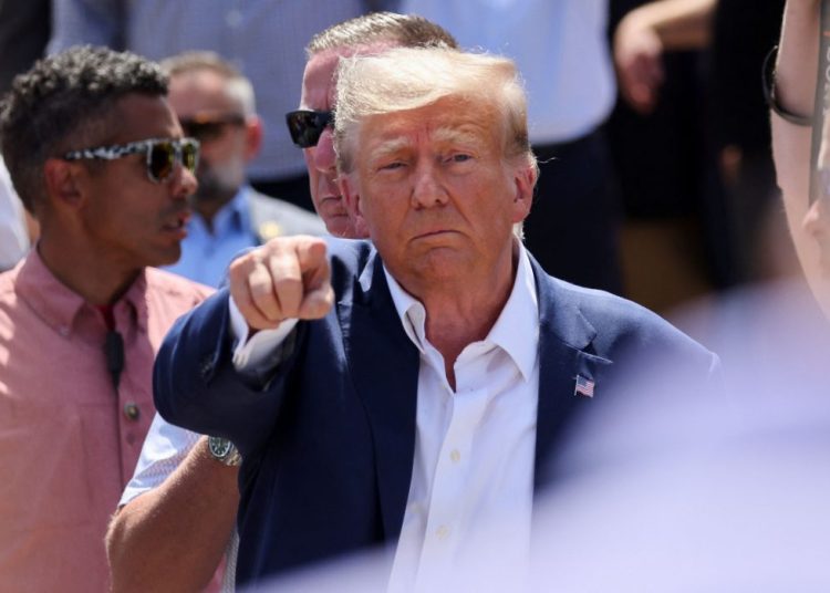 ΗΠΑ: Εισαγγελείς με στόχο να κρατήσουν τον Τραμπ μακριά από τον Λευκό Οίκο