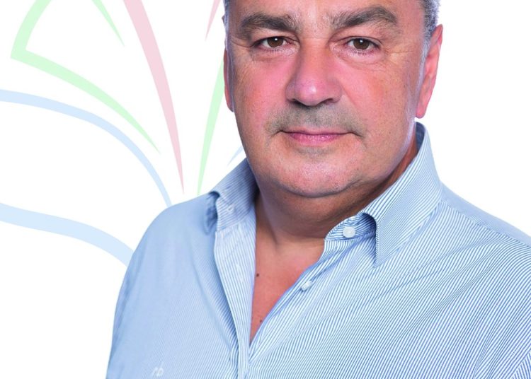 A. Καστρινός: Ανακοίνωσε τις 8 πρώτες γυναίκες στον συνδυασμό του