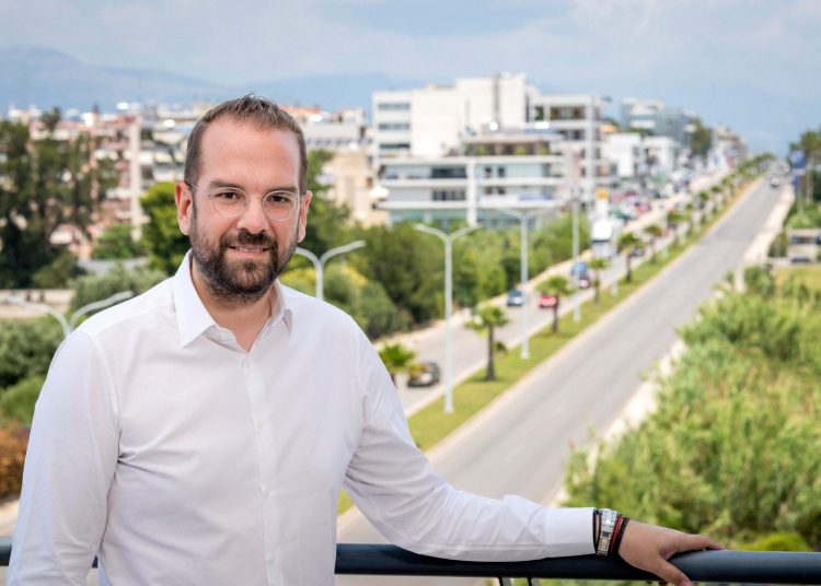 Νεκτάριος Φαρμάκης: Στις 8 Οκτωβρίου πάμε μπροστά, μπροστά για όλους!