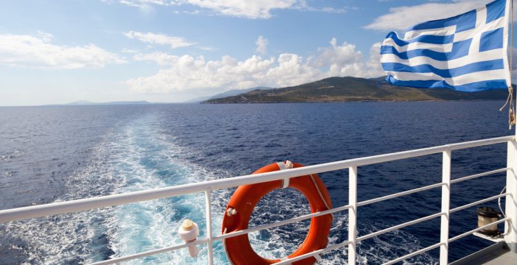 Κυλλήνη: Τραυματίστηκε ναυτικός σε πλοίο