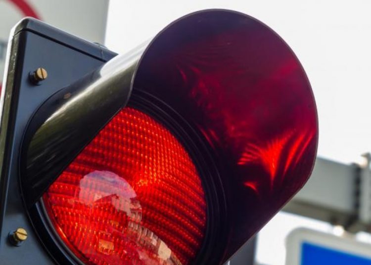 Λαστέϊκα: Τροχαίο με πέντε αμάξια την ώρα που περίμεναν το φανάρι