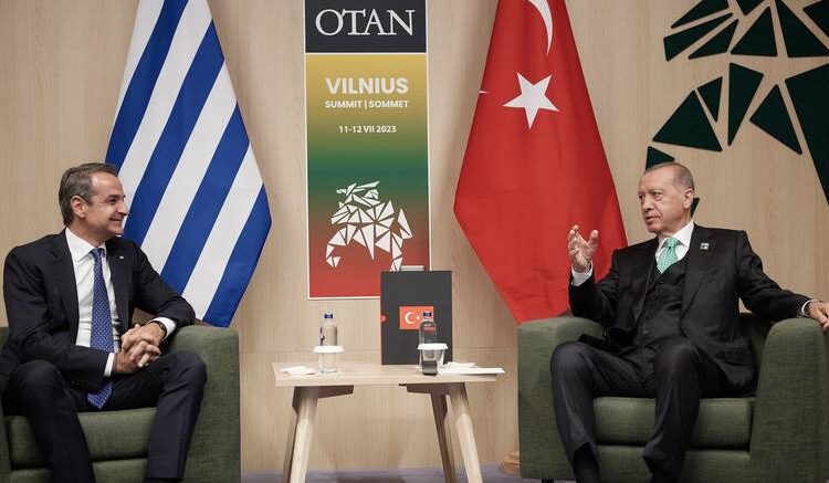 Ελληνοτουρκικά: Η συνάντηση Γεραπετρίτη – Φιντάν ανοίγει τον δρόμο για τετ α τετ Μητσοτάκη – Ερντογάν