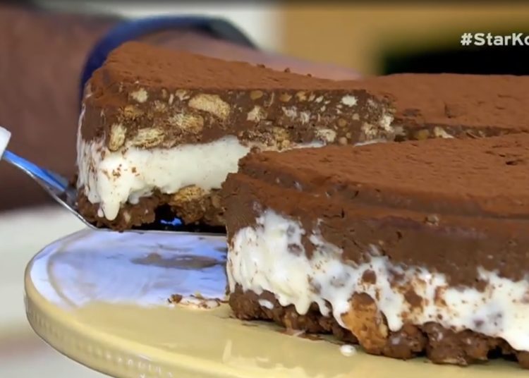 Μωσαϊκό γεμιστό με παγωτό και φουντούκια