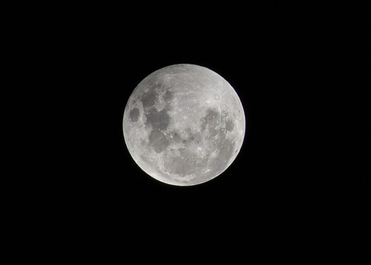 Η διπλή υπερπανσέληνος του Αυγούστου- Ένα σπάνιο αστρονομικό φαινόμενο