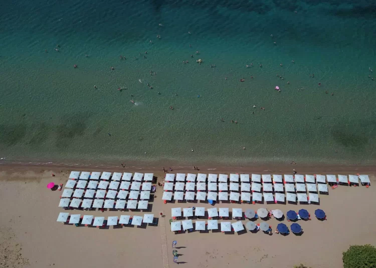 Κίνημα της Πετσέτας: 918 έλεγχοι και 336 παραβάσεις σε 20 μέρες-Στην Ηλεία όλα καλά;