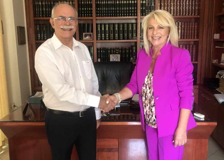 Η Ρούλα Αλικάκη Τζανέτου συντάσσεται με τον Σ. Καννή-Αιχμές προς τον Δήμαρχο Πύργου για την αποχώρησή της