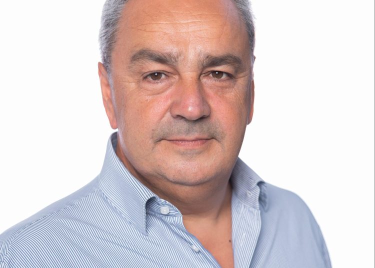 Αλ. Καστρινός: 16 νέους υποψήφιους ανακοίνωσε για Τραγανό & Γαστούνη