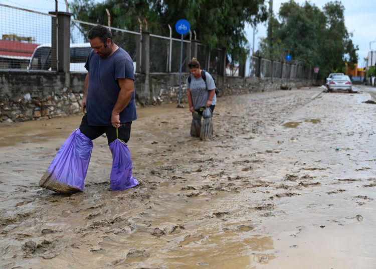 Κακοκαιρία Elias: Βομβαρδισμένο τοπίο ο Βόλος – Kαταστροφές και στη Β. Εύβοια