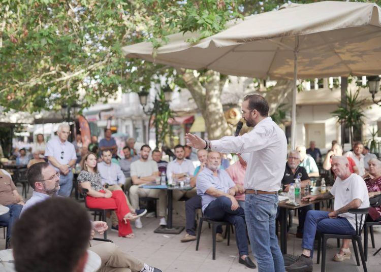 Φαρμάκης: Προεκλογική επίσκεψη σε Κρέστενα-Ζαχάρω