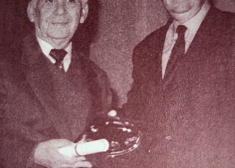 Συνταξιοδοτηθέντες εκπαιδευτικοί , που βραβεύτηκαν από τον Δήμο Πύργου την 29.1.2006: ΓΕΩΡΓΙΟΣ ΜΠΡΑΜΟΣ