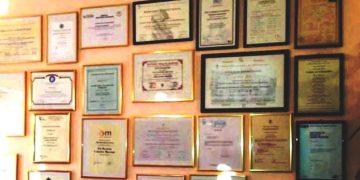 Μόνο όταν πάρεις πτυχίο ανθρωπιάς είσαι μορφωμένος (Γράφει η Κατερίνα Σωτηροπούλου-Αναγνωστοπούλου)