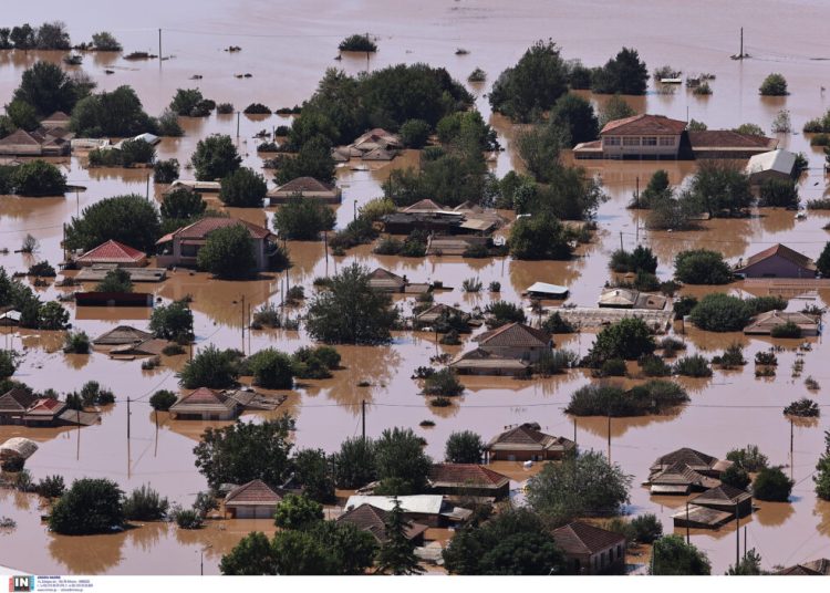 Κακοκαιρία Daniel: 15 οι νεκροί – Σε κατάσταση πολιορκίας ολόκληρα χωριά