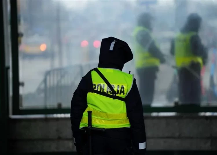 Σοκ στην Πολωνία: Πατέρας και κόρη που διατηρούσαν αιμομικτικές σχέσεις δολοφόνησαν τρία βρέφη – Τα βρήκαν στο υπόγειο του σπιτιού τους