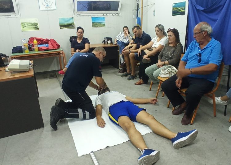Πολιτιστικός Σύλλογος Αρετής: Έμαθαν πρώτες βοήθειες και λαβή χάϊμλιχ
