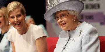 Βασίλισσα Ελισάβετ-Ένας χρόνος χωρίς αυτήν-Πως ήταν οι σχέσεις με τις νύφες της
