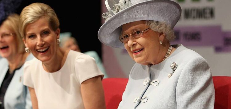 Βασίλισσα Ελισάβετ-Ένας χρόνος χωρίς αυτήν-Πως ήταν οι σχέσεις με τις νύφες της