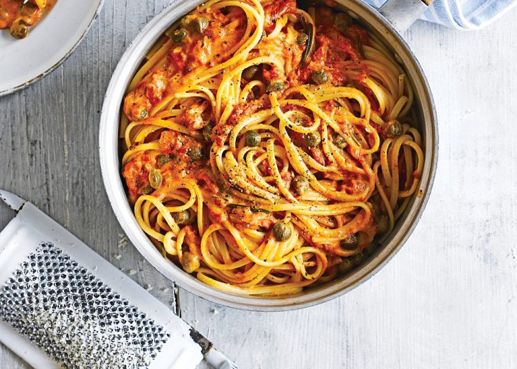 Φτιάχνουμε 16 κλασικές και πιο ιδιαίτερες σάλτσες για μακαρονάδες