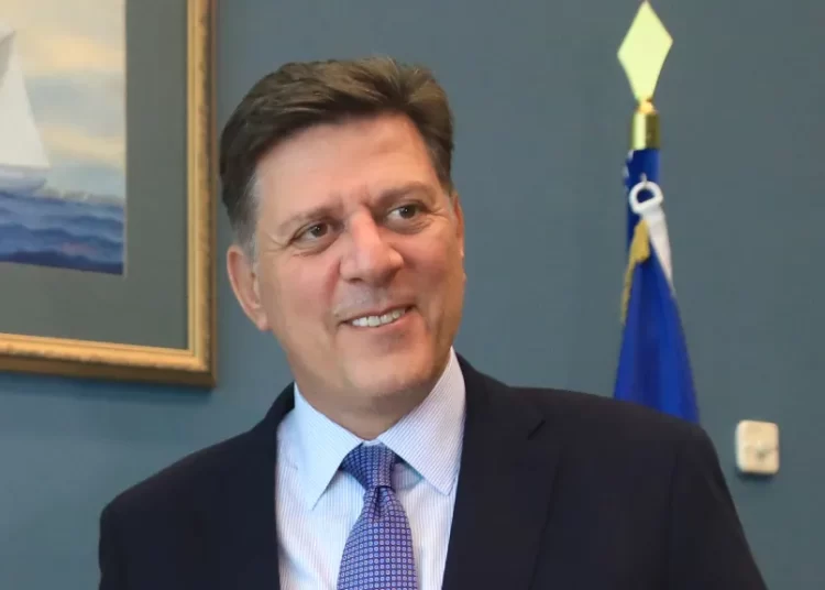 Προβληματικές δηλώσεις Βαρβιτσιώτη για το έγκλημα στον Πειραιά-Στροφή 180 μοιρών και «συγγνώμη»