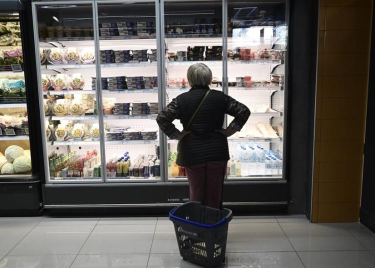 Το κύμα ακρίβειας σαρώνει με τις τιμές των τροφίμων να… πατούν συνεχώς γκάζι – Τα μέτρα που παίρνει το υπουργείο