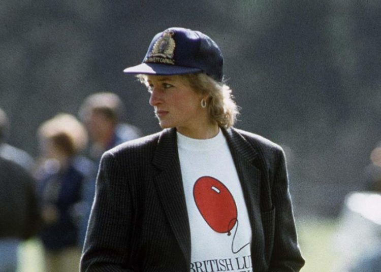 Βaseball hat -Το αξεσουάρ που λάτρευε η πριγκίπισσα Νταϊάνα στις τάσεις της σεζόν