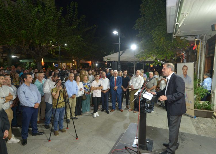 Γιώργος Γεωργιόπουλος: Λαοθάλασσα στα εγκαίνια του εκλογικού κέντρου