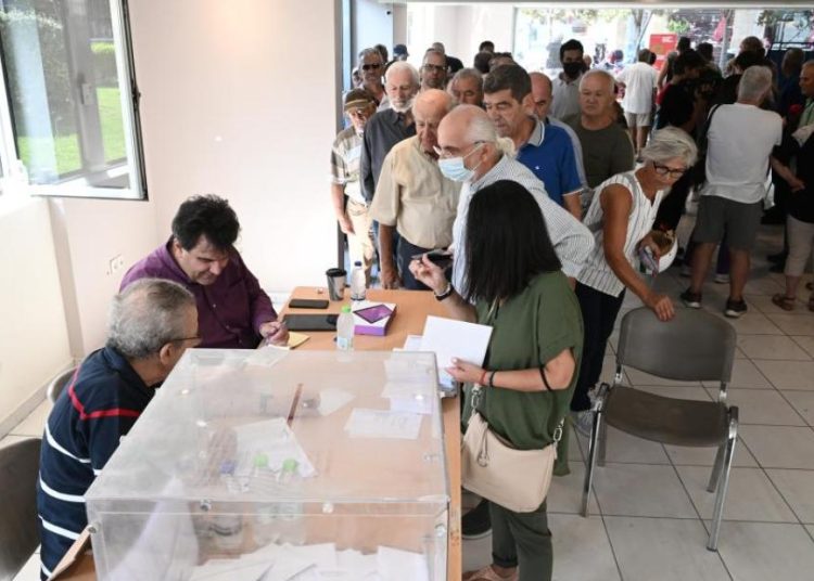 ΣΥΡΙΖΑ: Άνοιξαν οι κάλπες για την εκλογή προέδρου