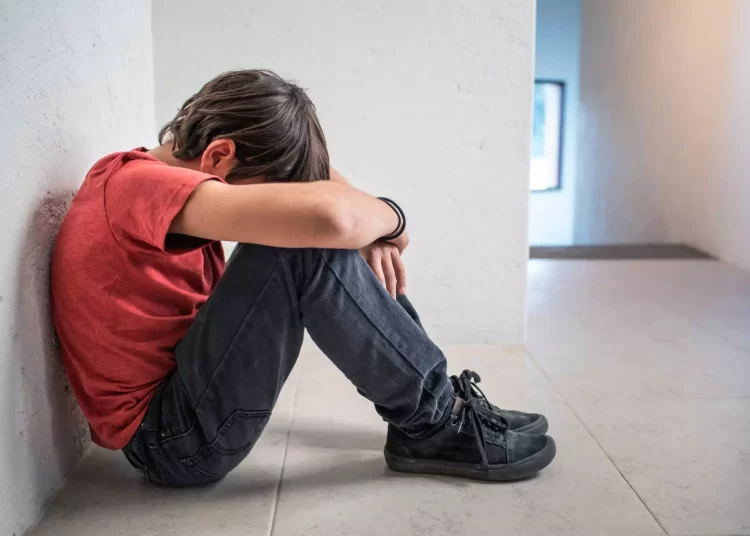 Αίγινα: Νεκρός εντοπίστηκε 14χρονος μαθητής – Πιθανότατα αυτοκτόνησε, βρήκαν σημείωμα σπίτι του